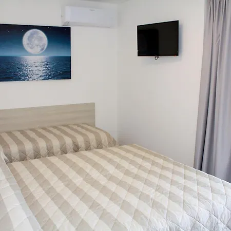 Modern Flat With Balcony * Lignano Sabbiadoro