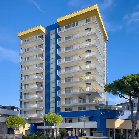 Modern Flat With Balcony Lignano Sabbiadoro