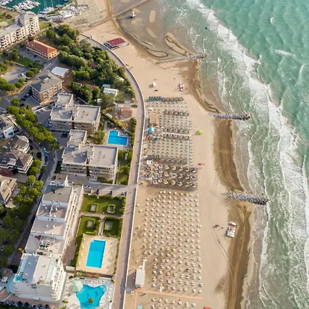 Modern Flat With Balcony Apartment Lignano Sabbiadoro